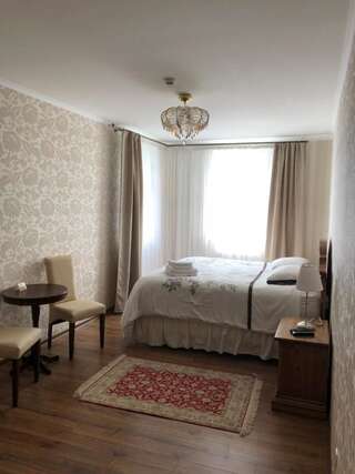 Отель Pidgoretsky mayetok Pidhirtsi Улучшенный двухместный номер с 1 кроватью или 2 отдельными кроватями-4